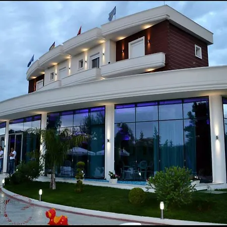 Hotel Red Apple 3*