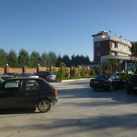Hotel Red Apple 3*