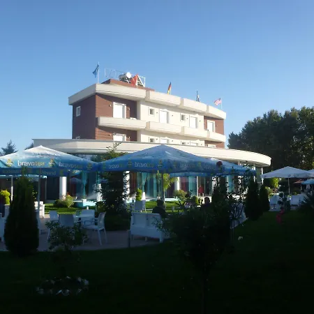Red Apple Hotel Fier