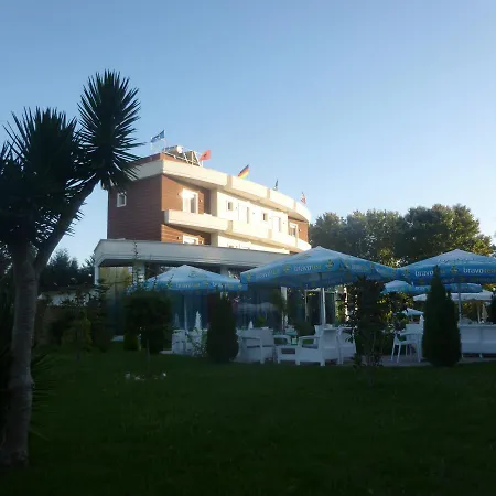 Red Apple Hotel Fier
