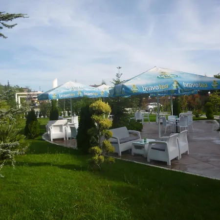 Red Apple Hotel 3*
